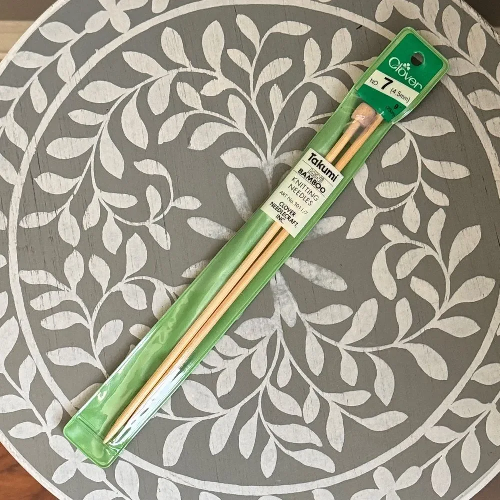 Clover Bamboo Knitting Needles #7, 9”, NWT